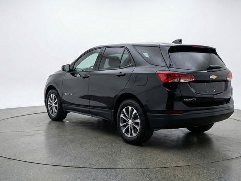 Used 2025 Chevrolet Equinox LT image 6