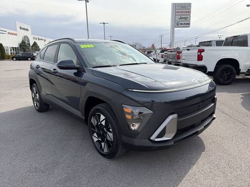 Used 2025 Hyundai Kona SEL image 3
