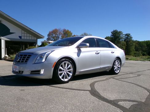 Used 2014 Cadillac XTS Luxury image 9