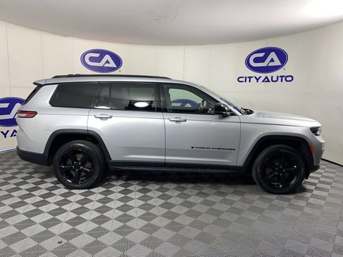Used 2023 Jeep Grand Cherokee L Laredo AWD/4WD image 2