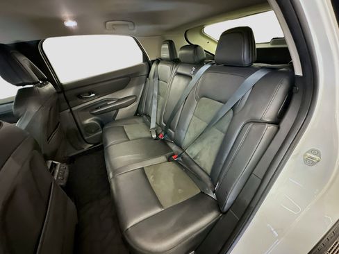 Used 2024 Nissan Ariya AWD image 29