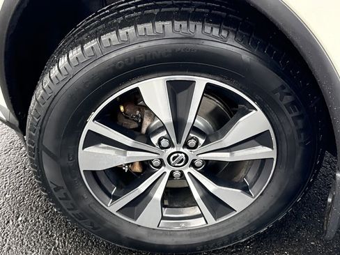 Used 2020 Nissan Murano S image 12