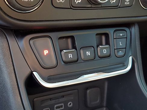 Used 2020 GMC Terrain SLT w/ Preferred Package AWD/4WD image 26