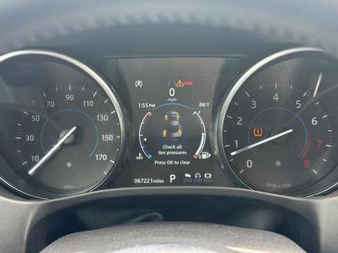 Used 2018 Jaguar XE Prestige AWD/4WD image 28