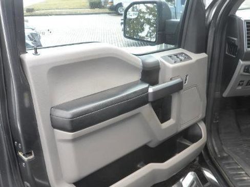 Used 2020 Ford F150 XLT w/ Equipment Group 302A Luxury image 7