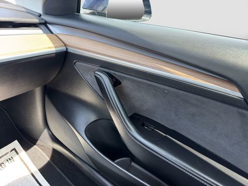 Used 2021 Tesla Model 3 Standard Range Plus RWD image 28