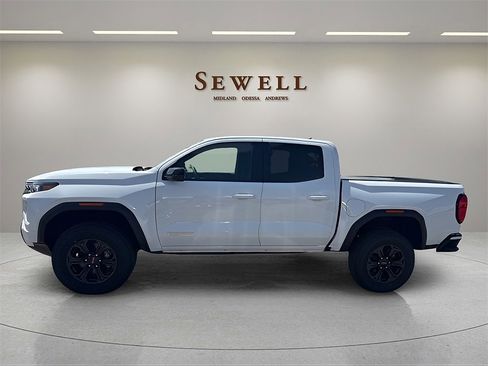 New 2025 GMC Canyon Elevation w/ Convenience Package image 2