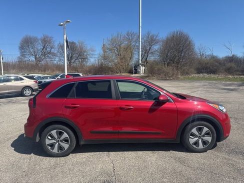 Used 2019 Kia Niro FE image 6
