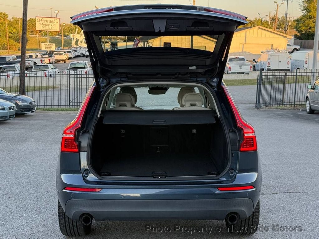 Used 2018 Volvo XC60 T5 Momentum w/ Vision Package AWD/4WD image 29