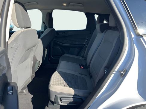 Used 2022 Ford Escape SE FWD image 10