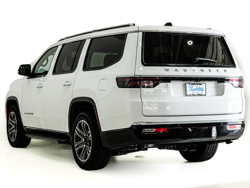 Used 2024 Jeep Wagoneer Series II AWD/4WD image 7