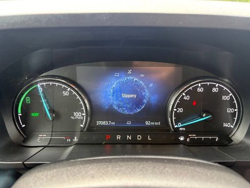 Used 2024 Ford Maverick Lariat FWD image 27