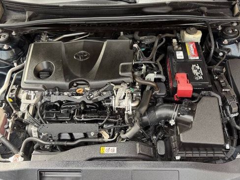 Used 2018 Toyota Camry LE FWD image 29
