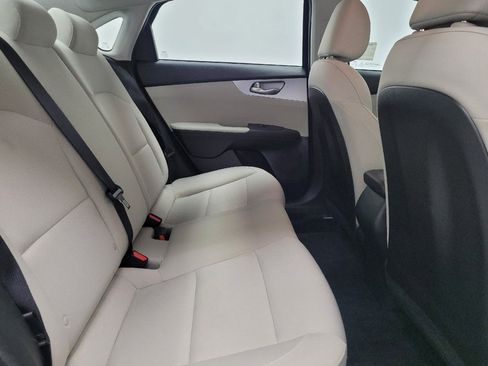 Used 2023 Kia Forte LXS w/ LXS Technology Package FWD image 19