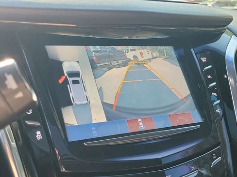 Used 2017 Cadillac Escalade ESV Platinum image 38