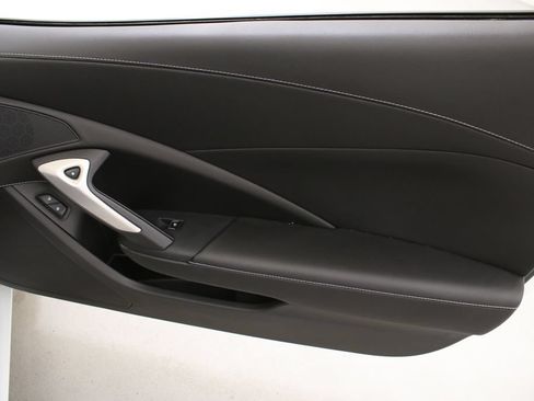 Used 2017 Chevrolet Corvette Stingray Coupe w/ Battery Protection Package RWD image 27