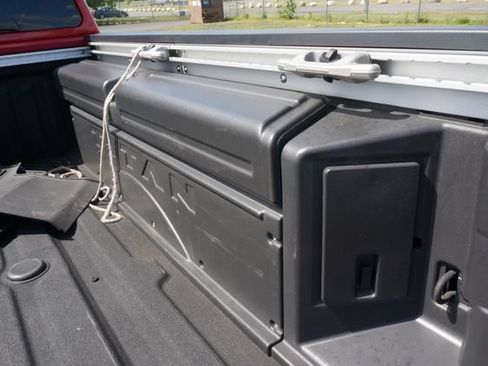 Used 2024 Nissan Titan PRO-4X w/ Pro-4x Convenience Package AWD/4WD image 46