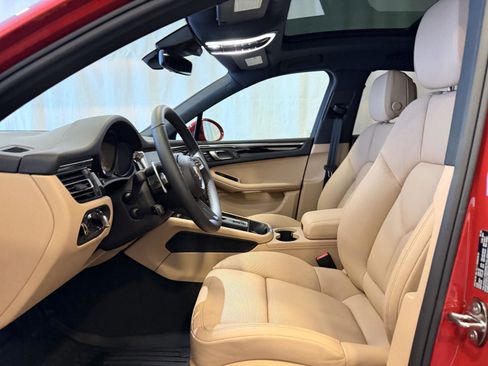 New 2026 Porsche Macan S image 5