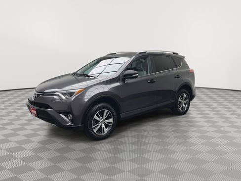 Used 2016 Toyota RAV4 XLE FWD image 31