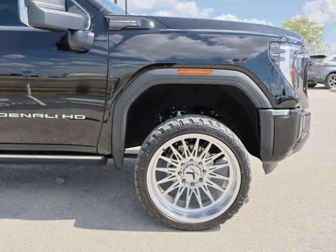 Used 2024 GMC Sierra 2500 Denali Ultimate w/ Max Trailering Package image 14