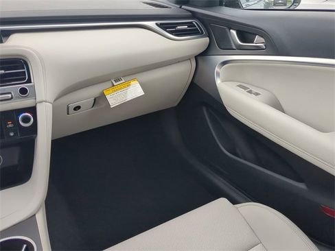 Certified 2025 Genesis G70 2.5T image 14