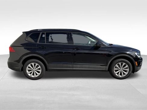 Used 2018 Volkswagen Tiguan S image 21
