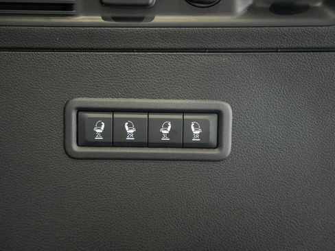 New 2026 Jeep Grand Wagoneer 4WD image 9