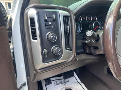Used 2017 GMC Sierra 1500 SLT AWD/4WD image 6