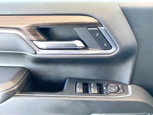 Used 2023 Chevrolet Silverado 1500 LT image 13