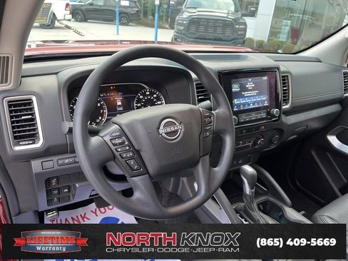 Used 2024 Nissan Frontier SV w/ Technology Package image 6