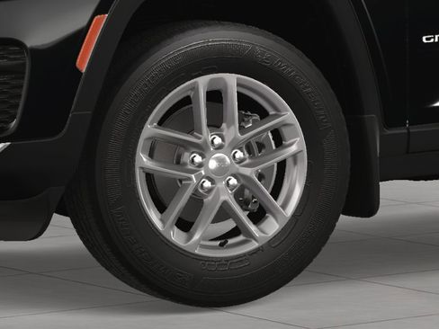 New 2025 Jeep Grand Cherokee Laredo X image 11