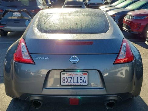 Used 2016 Nissan 370Z Coupe image 5