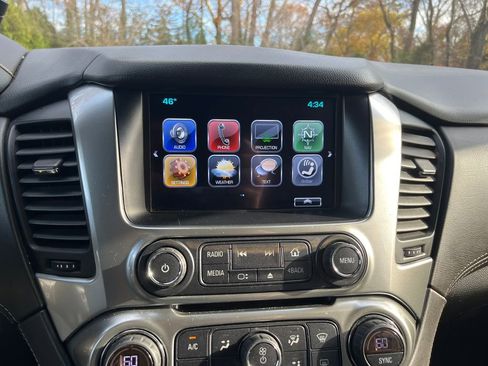 Used 2020 Chevrolet Tahoe LT image 28