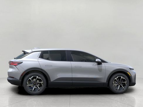 New 2026 Chevrolet Equinox EV LT w/ Comfort Package FWD image 5