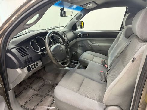 Used 2010 Toyota Tacoma 4x4 Regular Cab image 14