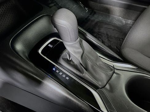 Used 2024 Toyota Corolla LE image 22