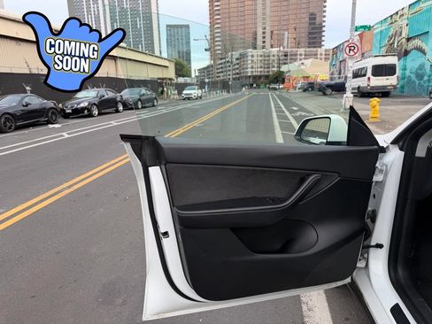 Used 2021 Tesla Model Y Long Range AWD/4WD image 8