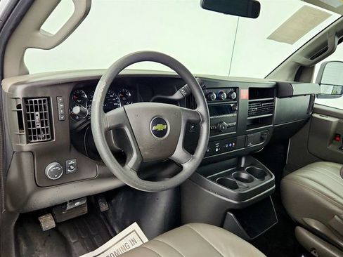 Used 2024 Chevrolet Express 3500 Extended RWD image 10