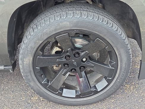 Used 2019 Chevrolet Tahoe Premier image 6