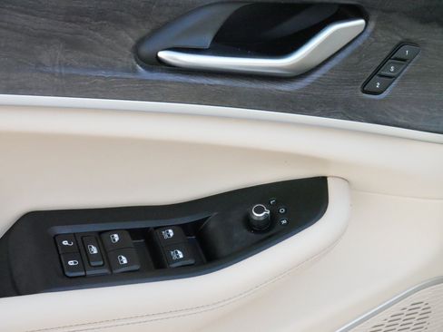 Used 2021 Jeep Grand Cherokee L Limited image 19