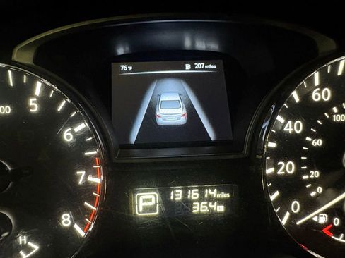 Used 2015 Nissan Altima 2.5 SV w/ Convenience Package image 19