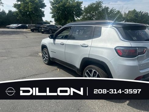 Used 2025 Jeep Compass Limited w/ Elite Group AWD/4WD image 12