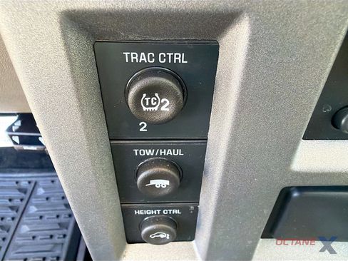 Used 2003 HUMMER H2 w/ Preferred Equipment Group image 21