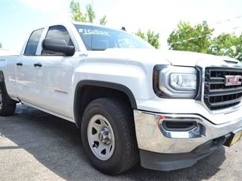 Used 2016 GMC Sierra 1500 4x4 Double Cab w/ Sierra Convenience Package image 4