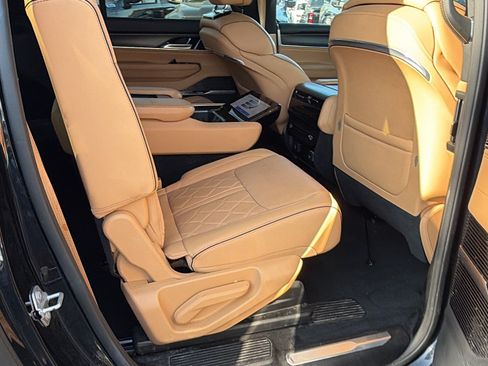 Certified 2025 Jeep Grand Wagoneer L Series III w/ Quick Order Packagew 28T AWD/4WD image 22