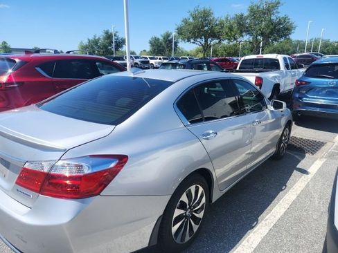 Used 2015 Honda Accord EX-L image 2