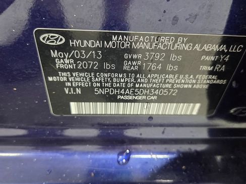 Used 2013 Hyundai Elantra GLS w/ Preferred Pkg FWD image 16