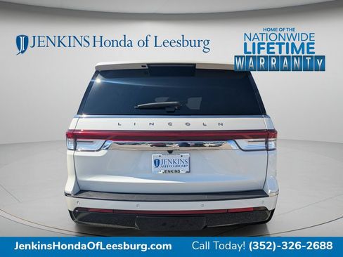 Used 2023 Lincoln Navigator L Reserve AWD/4WD image 4