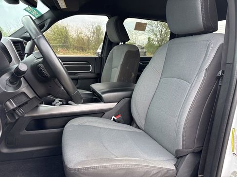 Used 2024 RAM 2500 Big Horn w/ Off Road Package image 9