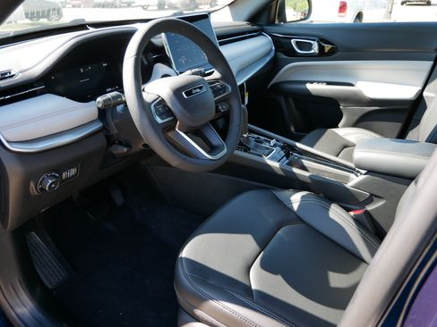 New 2026 Jeep Compass Limited AWD/4WD image 7